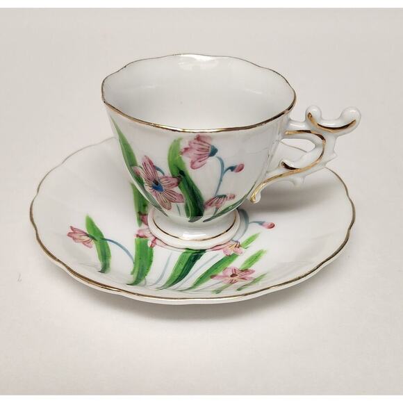 Vintage Lilies Demi Japan Fancy Handle Floral Porcelain Mini Teacup & Saucer - Picture 1 of 5